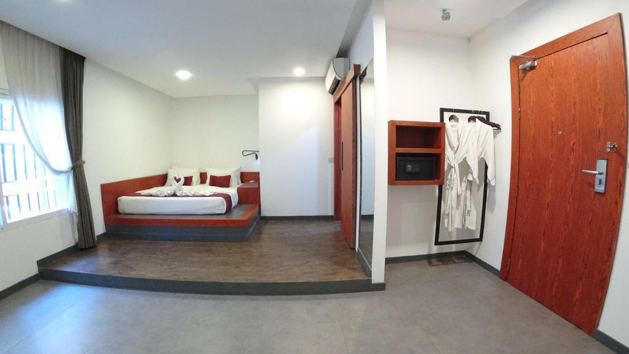 Hotel Records Phnom Penh Luaran gambar