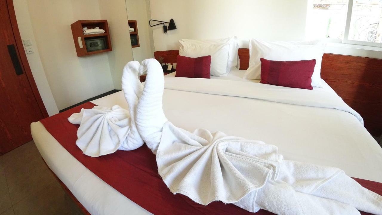 Hotel Records Phnom Penh Luaran gambar