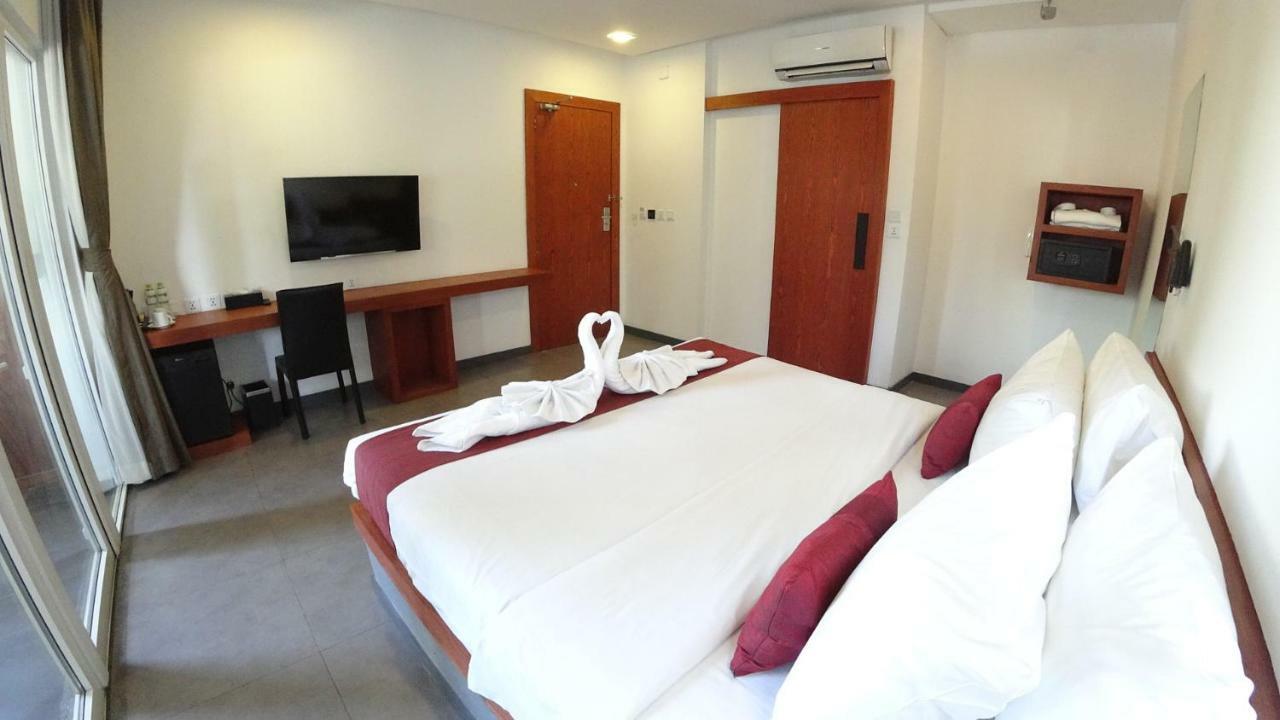 Hotel Records Phnom Penh Luaran gambar