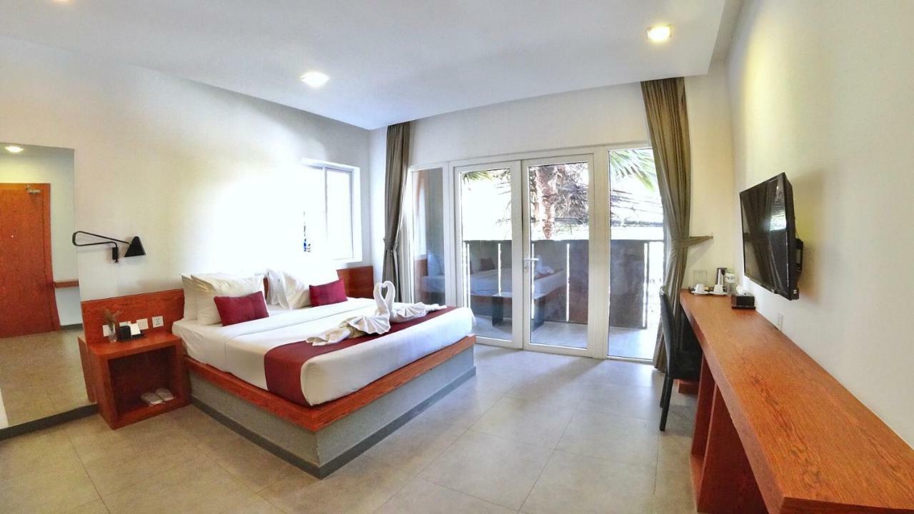 Hotel Records Phnom Penh Luaran gambar