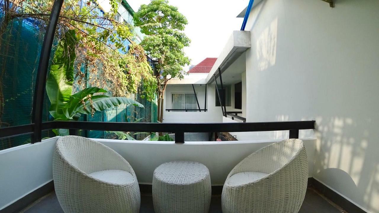 Hotel Records Phnom Penh Luaran gambar