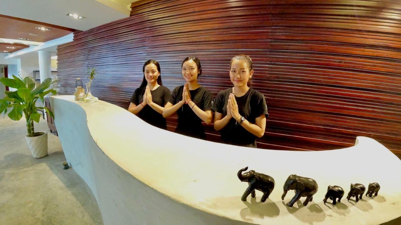 Hotel Records Phnom Penh Luaran gambar