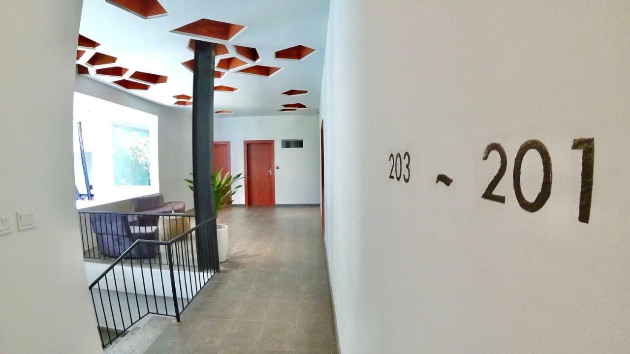 Hotel Records Phnom Penh Luaran gambar