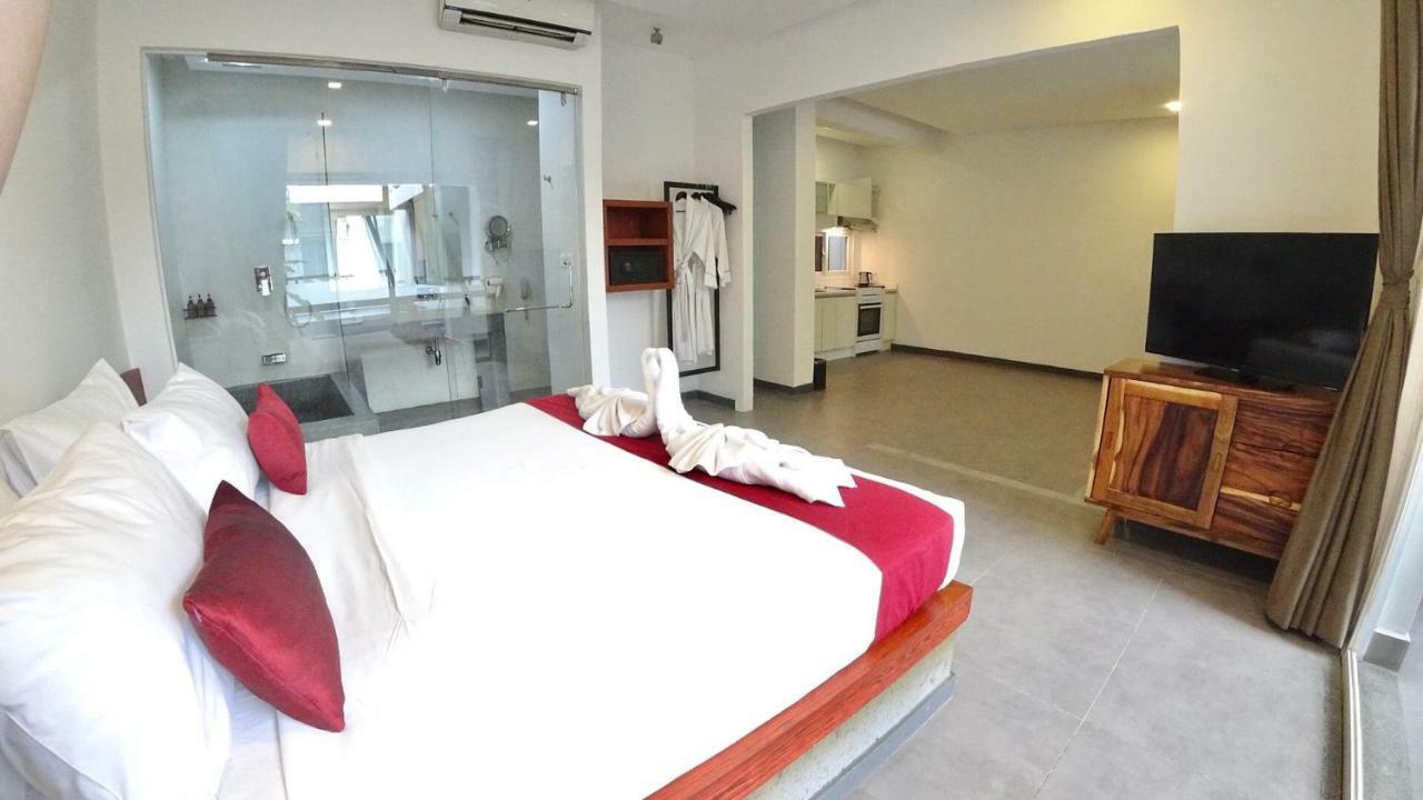Hotel Records Phnom Penh Luaran gambar