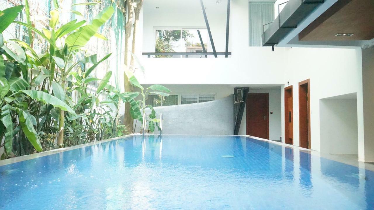 Hotel Records Phnom Penh Luaran gambar